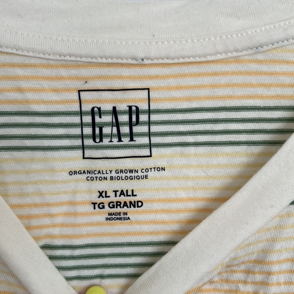 Gap Striped T-shirt - Picture 2 of 5